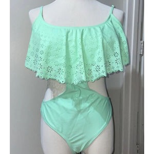 Bongo Cut Out Front One Piece Bathing Suit Size XL Mint Green Padded